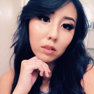 Meet your Posher, Raena